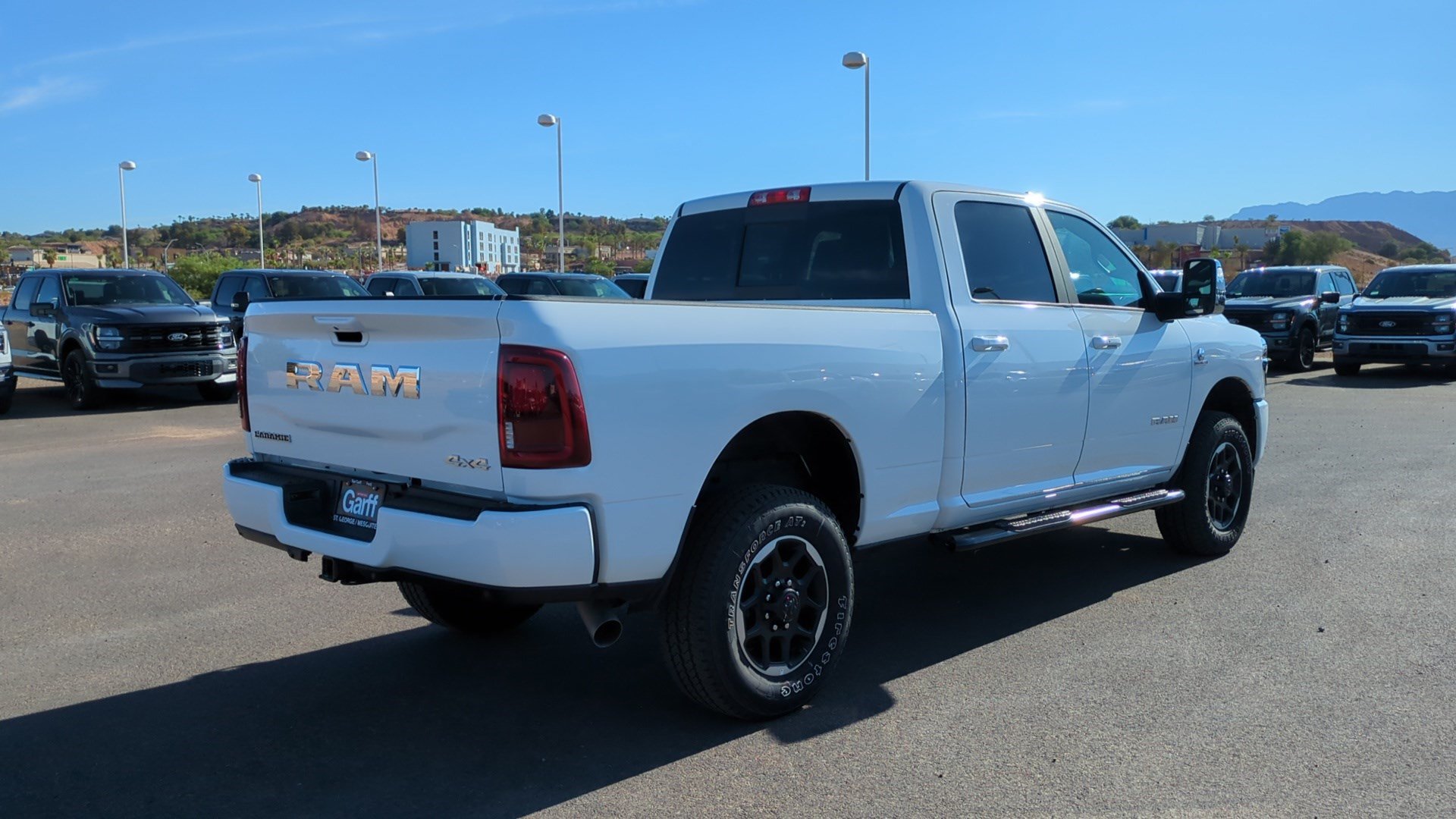 Used 2025 RAM 2500 Laramie AWD/4WD image 3