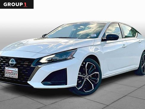 New 2025 Nissan Altima 2.5 SR image 1