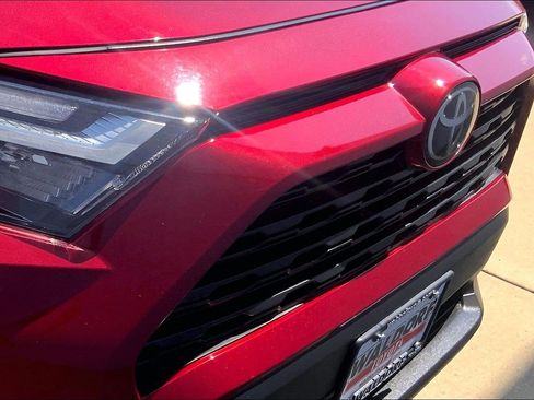Used 2025 Toyota RAV4 XLE AWD/4WD image 34