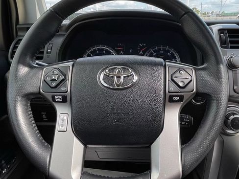 Used 2014 Toyota 4Runner Limited image 20