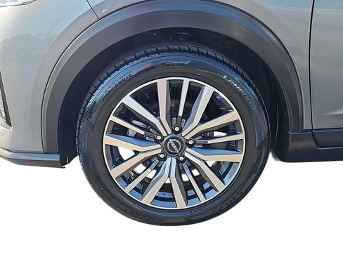 Used 2024 Nissan Kicks SV FWD image 29