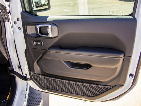 New 2026 Jeep Wrangler Sahara image 21