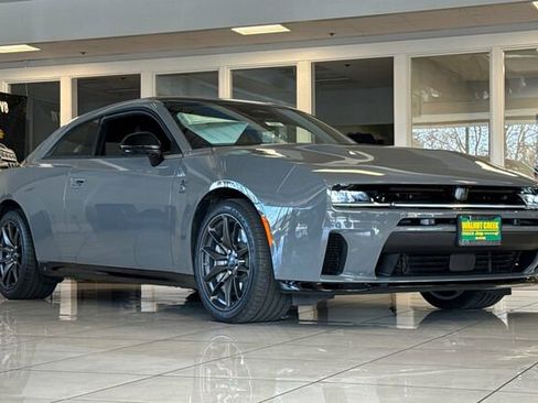 New 2026 Dodge Charger Daytona Scat Pack image 2