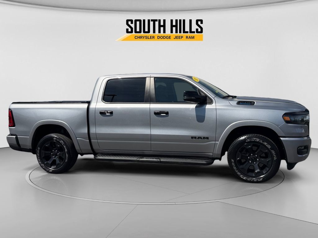 Used 2025 RAM 1500 Big Horn AWD/4WD image 6