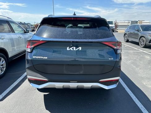 Used 2025 Kia Sportage EX w/ EX Premium Package AWD/4WD image 6