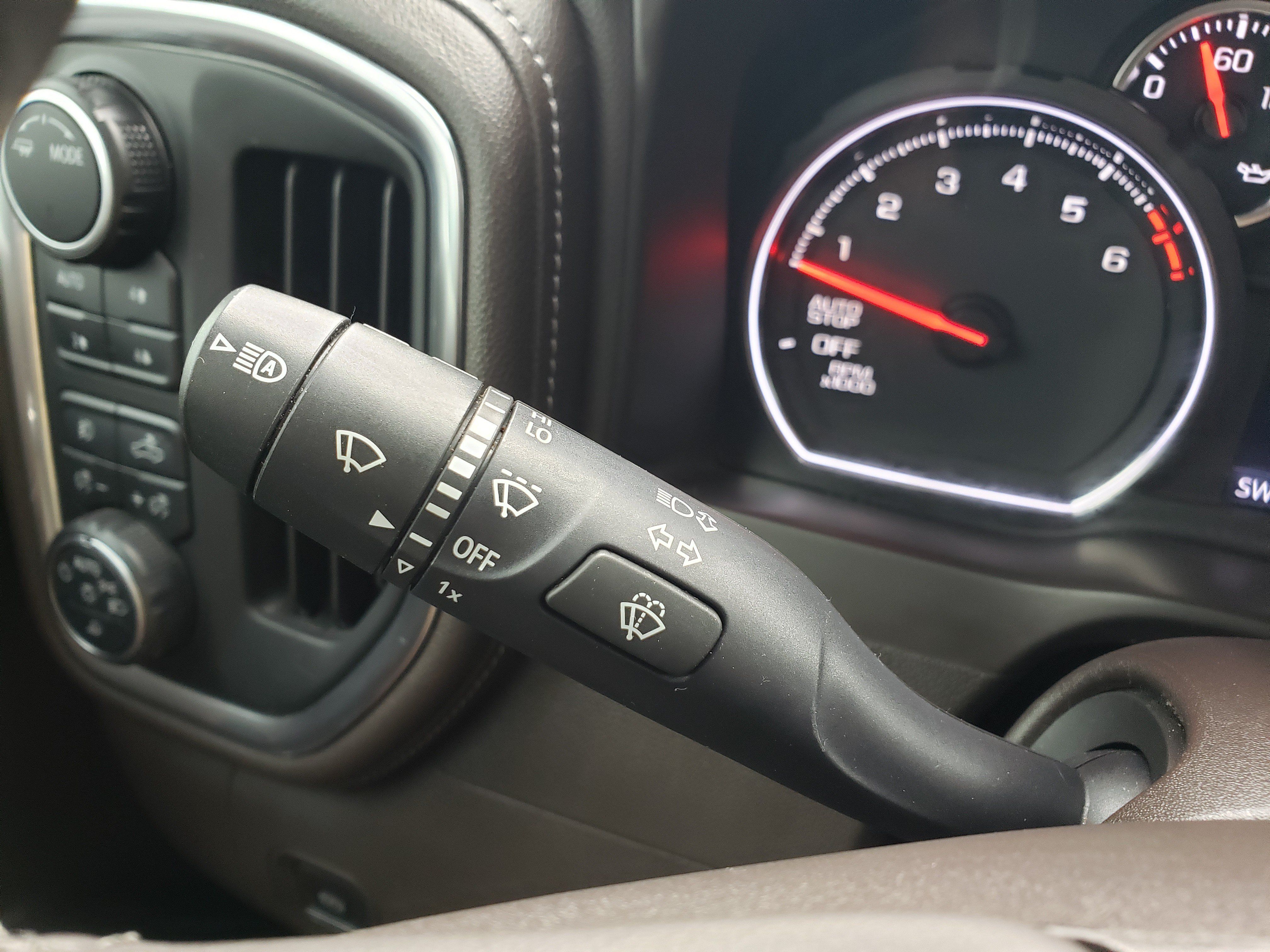 Used 2021 Chevrolet Silverado 1500 LTZ w/ LTZ Premium Package AWD/4WD image 18