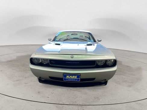 Used 2010 Dodge Challenger R/T RWD image 2