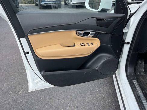 Used 2023 Volvo XC90 B6 Ultimate image 19