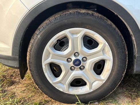 Certified 2018 Ford Escape S FWD image 7