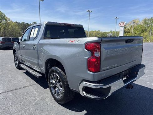 Used 2024 Chevrolet Silverado 1500 LT AWD/4WD image 4