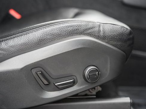 Used 2019 Volvo XC90 T6 Momentum w/ Advanced Package image 33