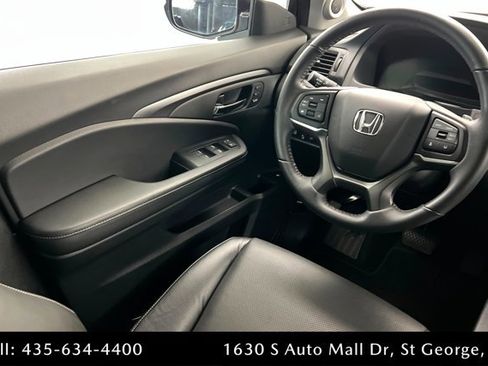 Certified 2025 Honda Ridgeline RTL image 11