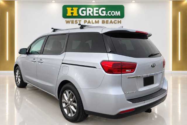 Used 2021 Kia Sedona EX FWD image 2