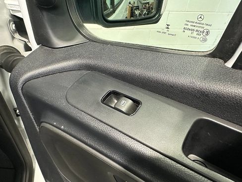Used 2024 Mercedes-Benz Sprinter 2500 image 13