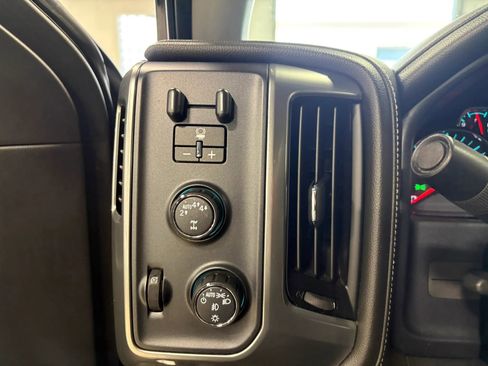 Used 2017 Chevrolet Silverado 1500 LTZ Z71 w/ LTZ Plus Package AWD/4WD image 24