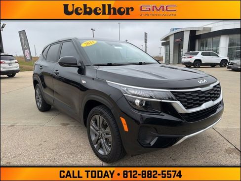 Used 2023 Kia Seltos LX image 1