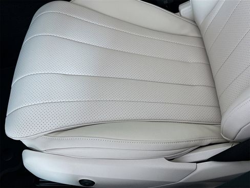 New 2026 Mercedes-Benz E 350 Sedan image 21