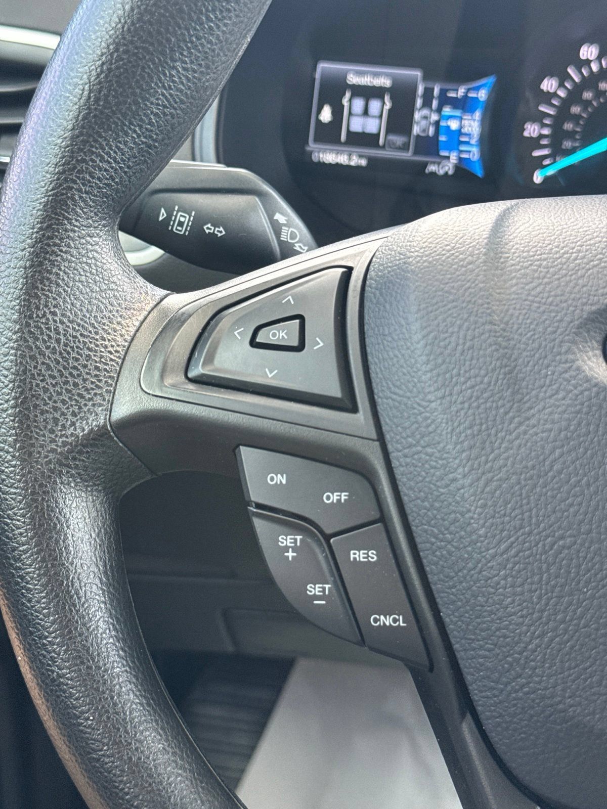 Used 2024 Ford Edge SE w/ Black Appearance Package AWD/4WD image 22
