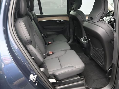 New 2026 Volvo XC90 B5 Core AWD/4WD image 33