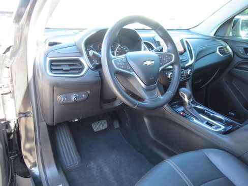Used 2022 Chevrolet Equinox Premier AWD/4WD image 18