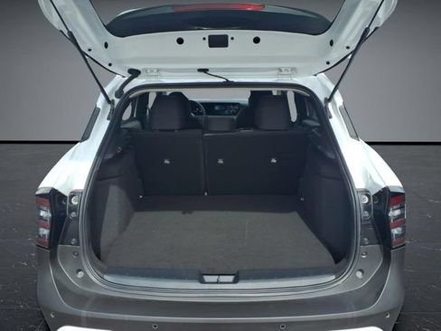 Certified 2025 Nissan Kicks SV AWD/4WD image 27