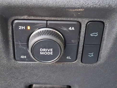 Certified 2025 Ford Expedition Max Platinum image 29