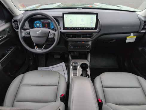 Used 2025 Ford Bronco Sport Badlands image 13