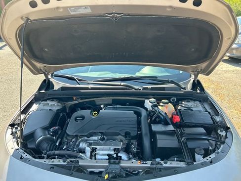 Used 2024 Chevrolet Malibu LT FWD image 29