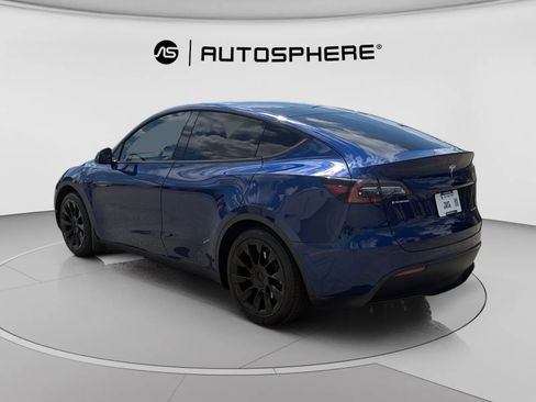 Used 2020 Tesla Model Y Long Range image 5