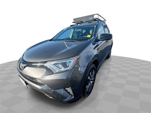 Used 2016 Toyota RAV4 LE image 1