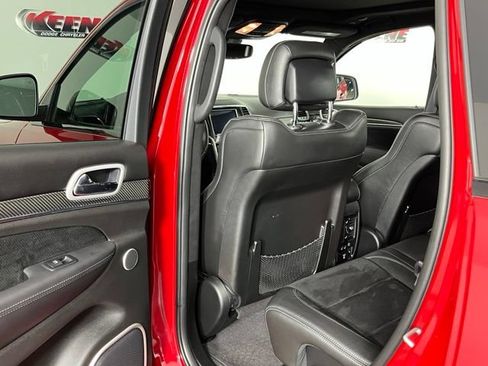 Used 2018 Jeep Grand Cherokee SRT AWD/4WD image 26