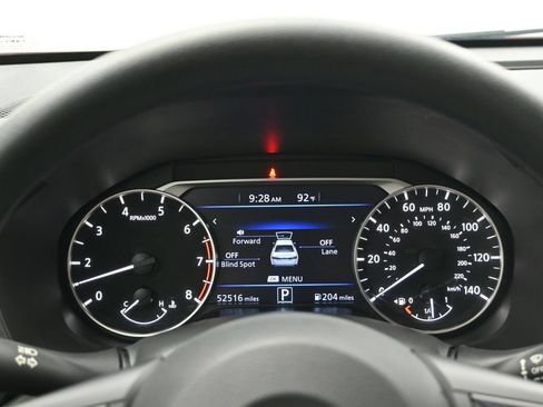 Used 2024 Nissan Altima 2.5 SV FWD image 18