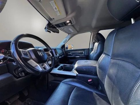Used 2018 RAM 1500 Laramie AWD/4WD image 12