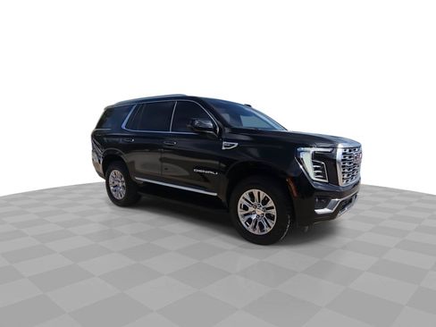 Used 2025 GMC Yukon Denali AWD/4WD image 2