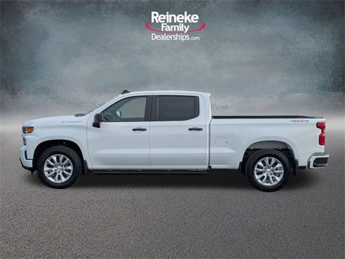 Used 2022 Chevrolet Silverado 1500 Custom w/ Safety Confidence Package image 9