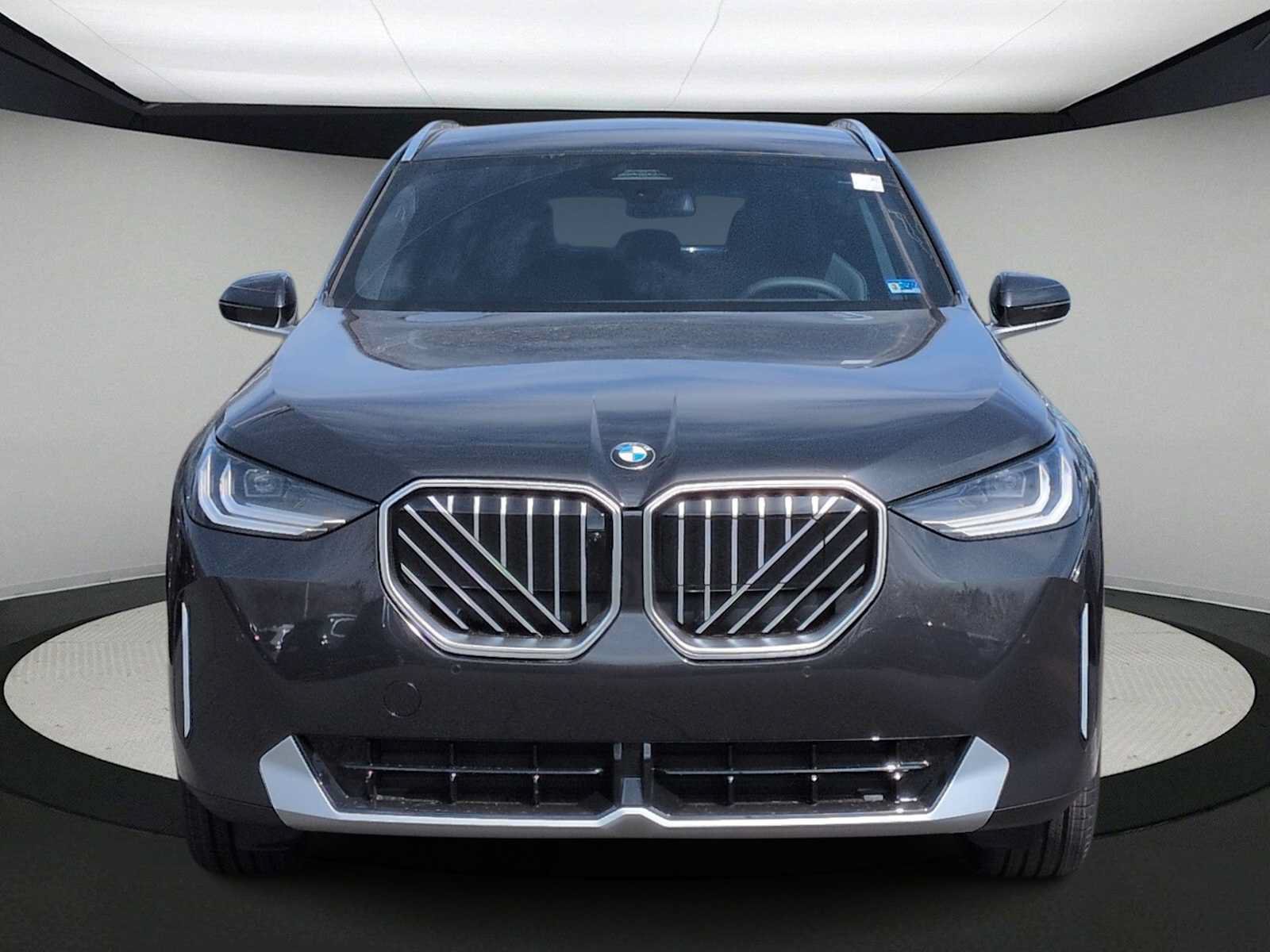 Used 2026 BMW X3 xDrive30i w/ Premium Package AWD/4WD image 3