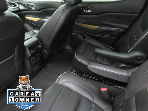 Used 2018 GMC Acadia Denali w/ Technology Package FWD image 23