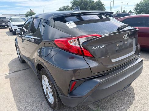Used 2021 Toyota C-HR LE FWD image 8
