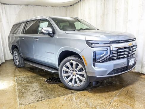 New 2026 Chevrolet Suburban Premier image 2
