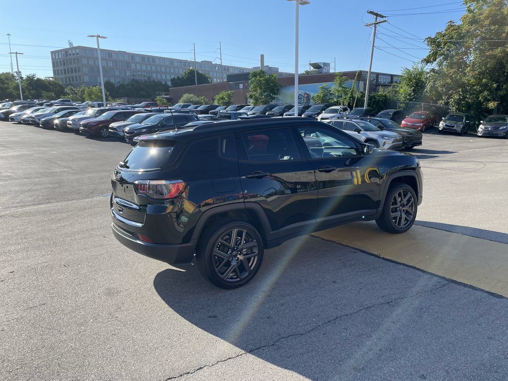 Used 2026 Jeep Compass Limited AWD/4WD image 8