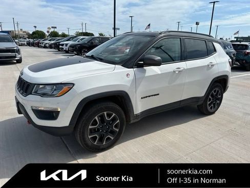 Used 2019 Jeep Compass Trailhawk AWD/4WD image 1