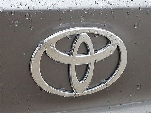 New 2026 Toyota Camry SE image 24