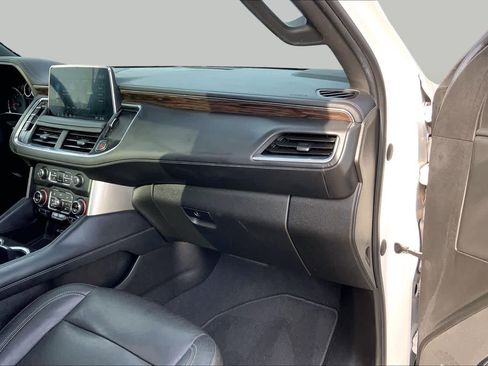 Used 2021 Chevrolet Tahoe LT w/ LT Signature Package AWD/4WD image 19