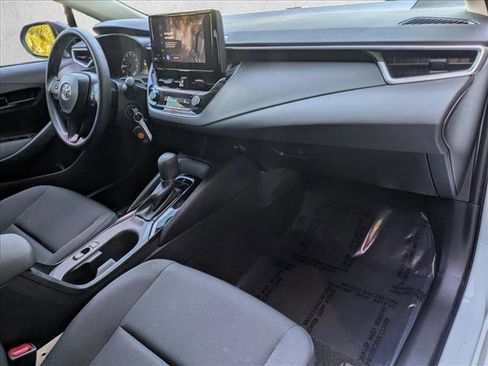 Used 2023 Toyota Corolla LE image 20