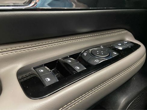 Used 2025 Lincoln Corsair Grand Touring image 41