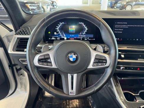 Used 2026 BMW X7 M60i image 22