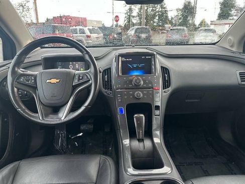 Used 2013 Chevrolet Volt Premium w/ Premium Trim Package FWD image 20