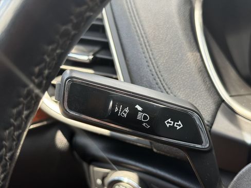 Used 2019 Lincoln Nautilus Select AWD/4WD image 28