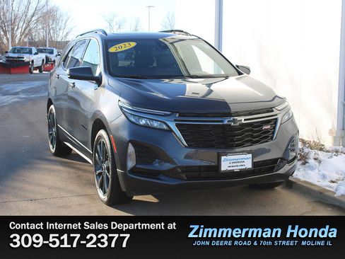 Used 2023 Chevrolet Equinox RS w/ RS Leather Package image 3