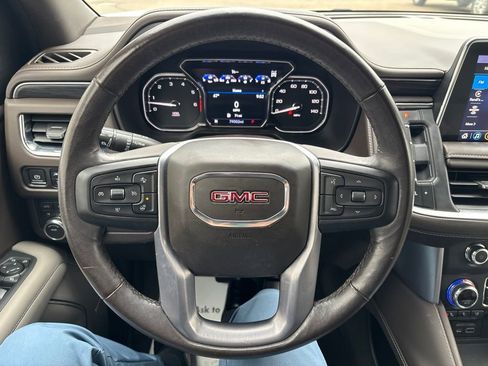 Used 2021 GMC Yukon SLT w/ SLT Luxury Package AWD/4WD image 25